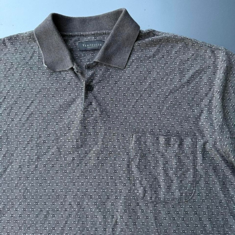 Grey vintage 90s patterned Van Heusen polo shirt with embroidered logo